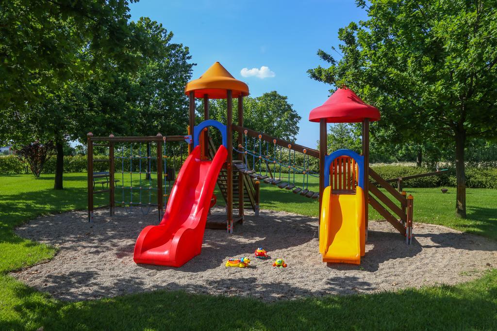 Agriturismo Il Brugnolo Скандиано Экстерьер фото